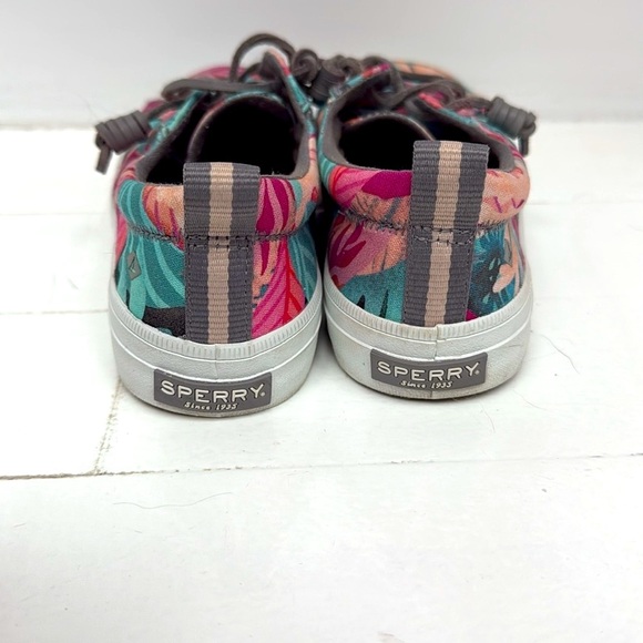 Sperry Crest Vibe Coral Sneakers. - Picture 5 of 12